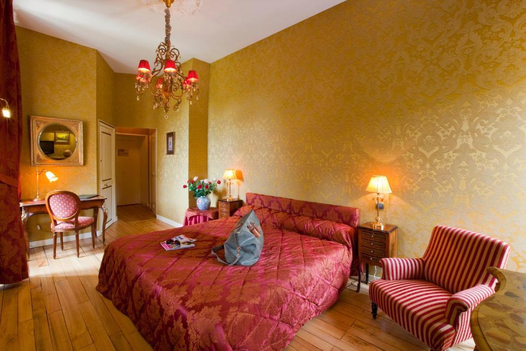 Chateau De La Verie Challans Room photo